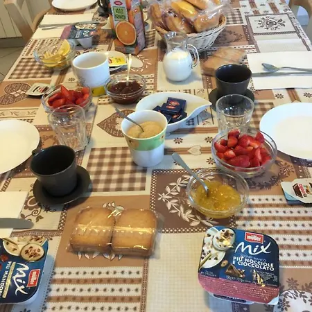 Gigi' Couette-café Marina di Massa